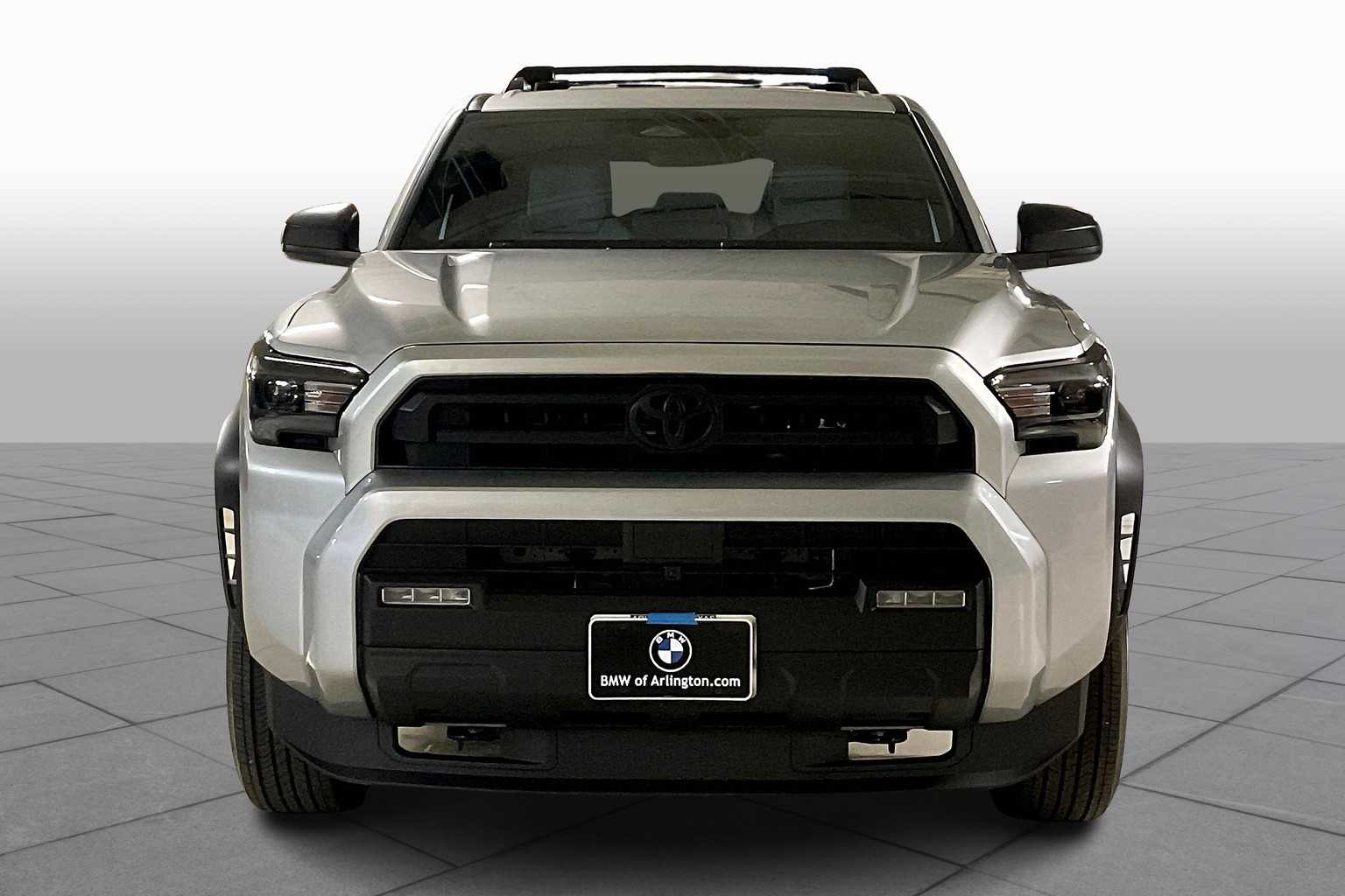 2025 Toyota 4Runner SR5 photo 2