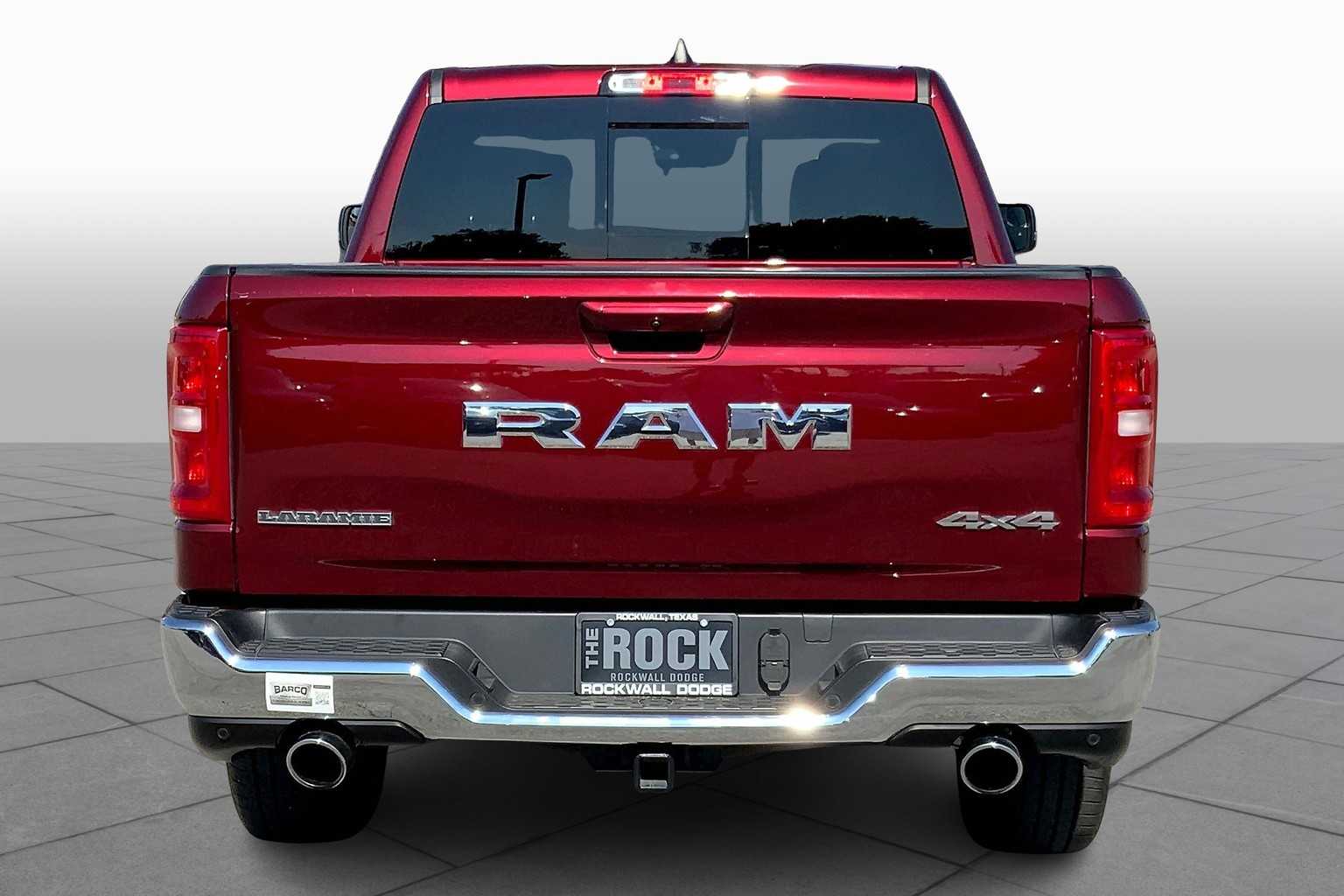 2025 Ram 1500 Laramie photo 3