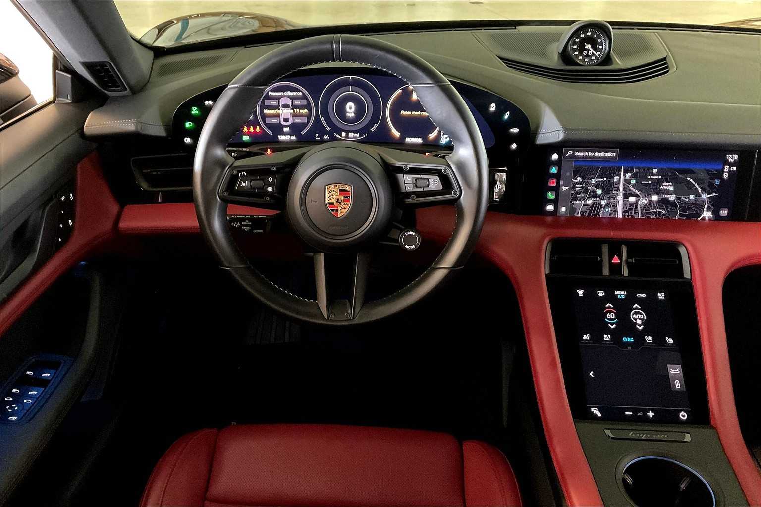 2024 Porsche Taycan 4S photo 4