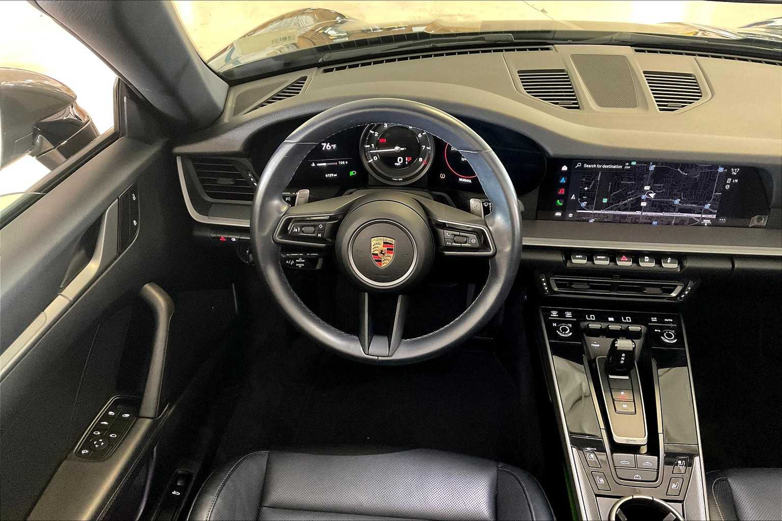 2024 Porsche 911 4 Cabriolet photo 4