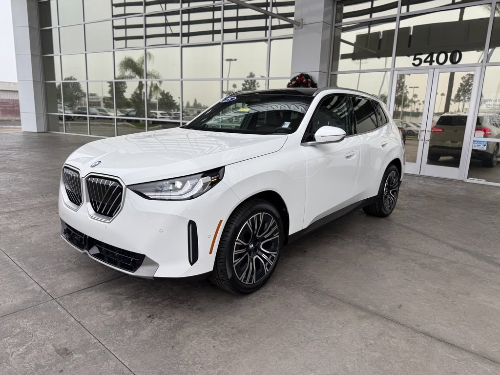 2025 BMW X3 30's photo