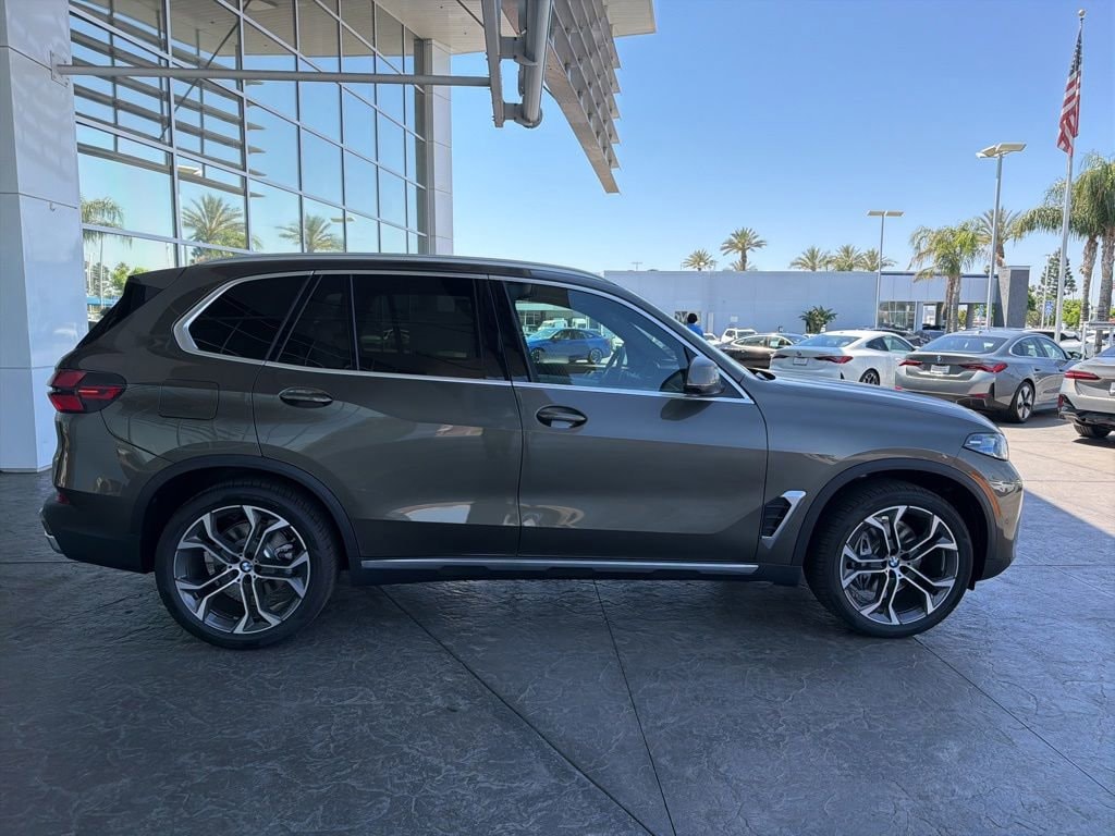 New 2026 BMW X5 sDrive40i SUV