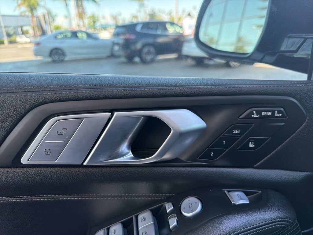 2021 BMW X7 xDrive40i photo 6