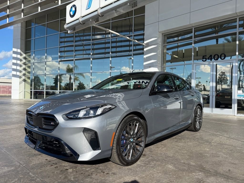 2025 BMW M235i M235 xDrive photo 1