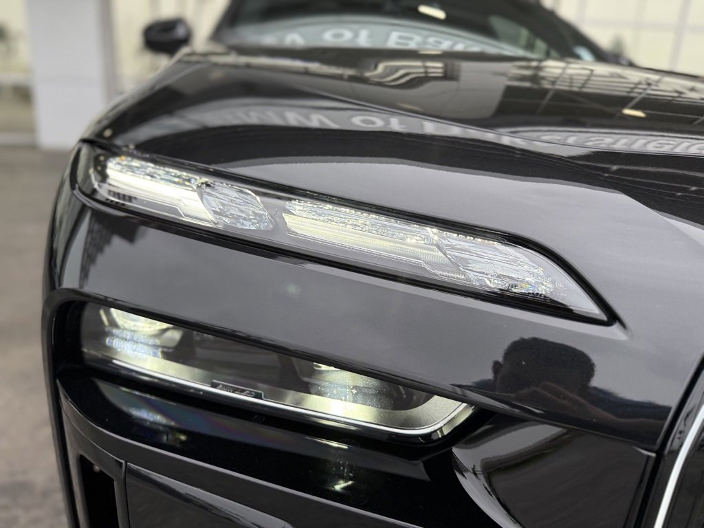 Used 2025 BMW 760i 760i xDrive Sedan