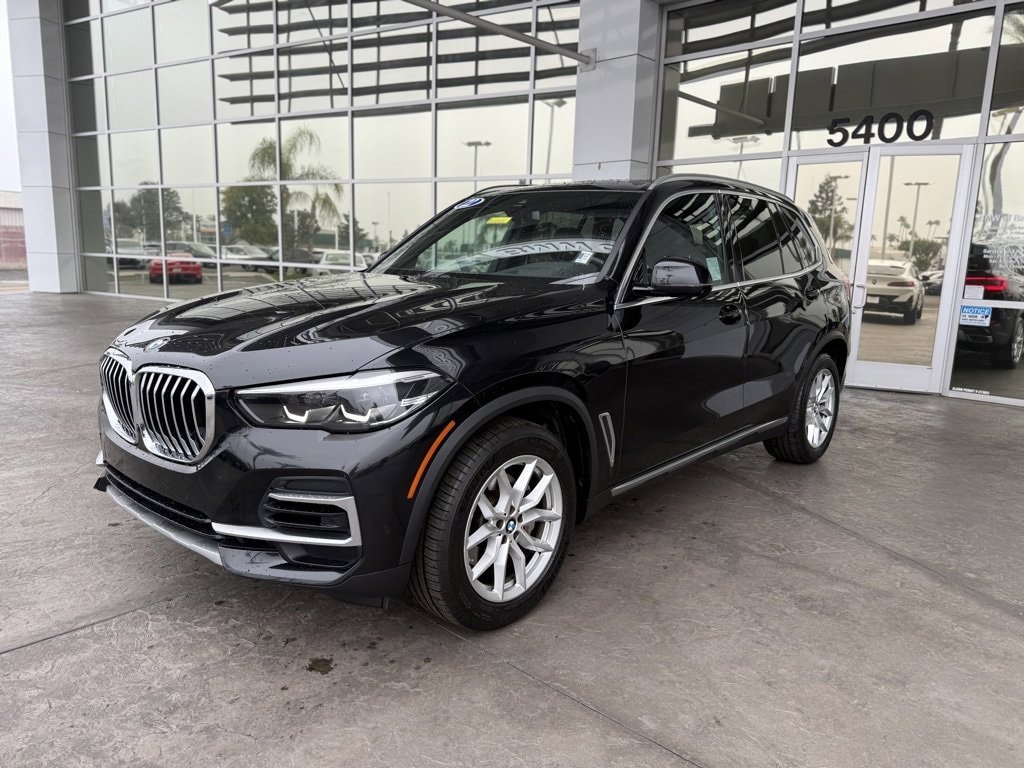 2022 BMW X5 40i's photo