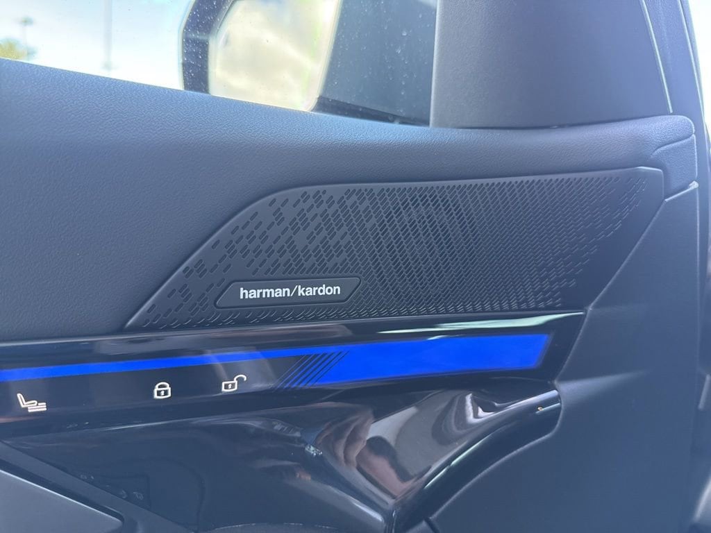 2025 BMW i5 eDrive40 photo 6