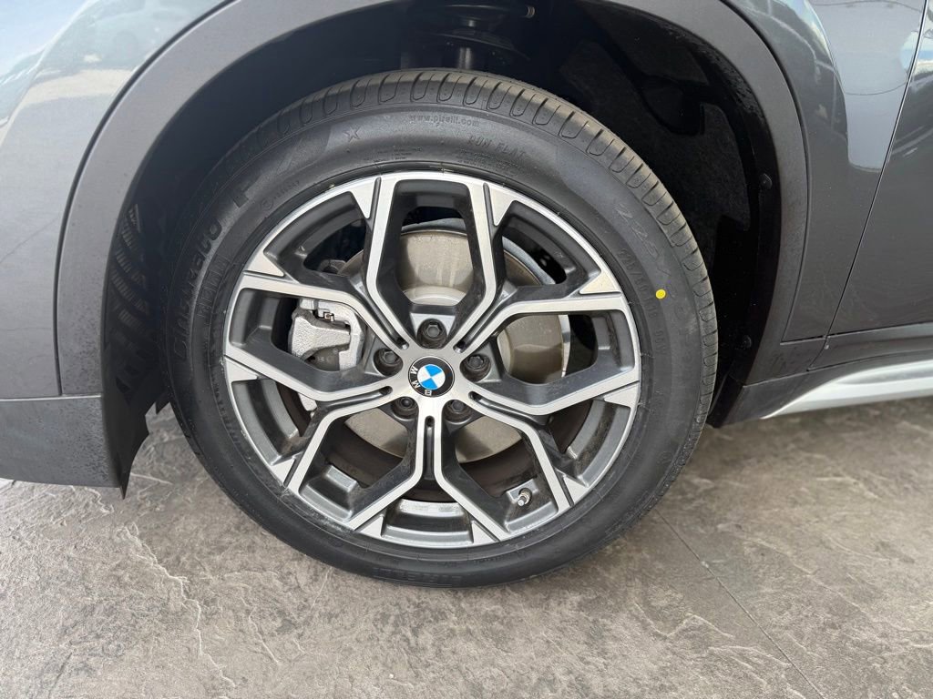 2021 BMW X1 sDrive28i photo 5