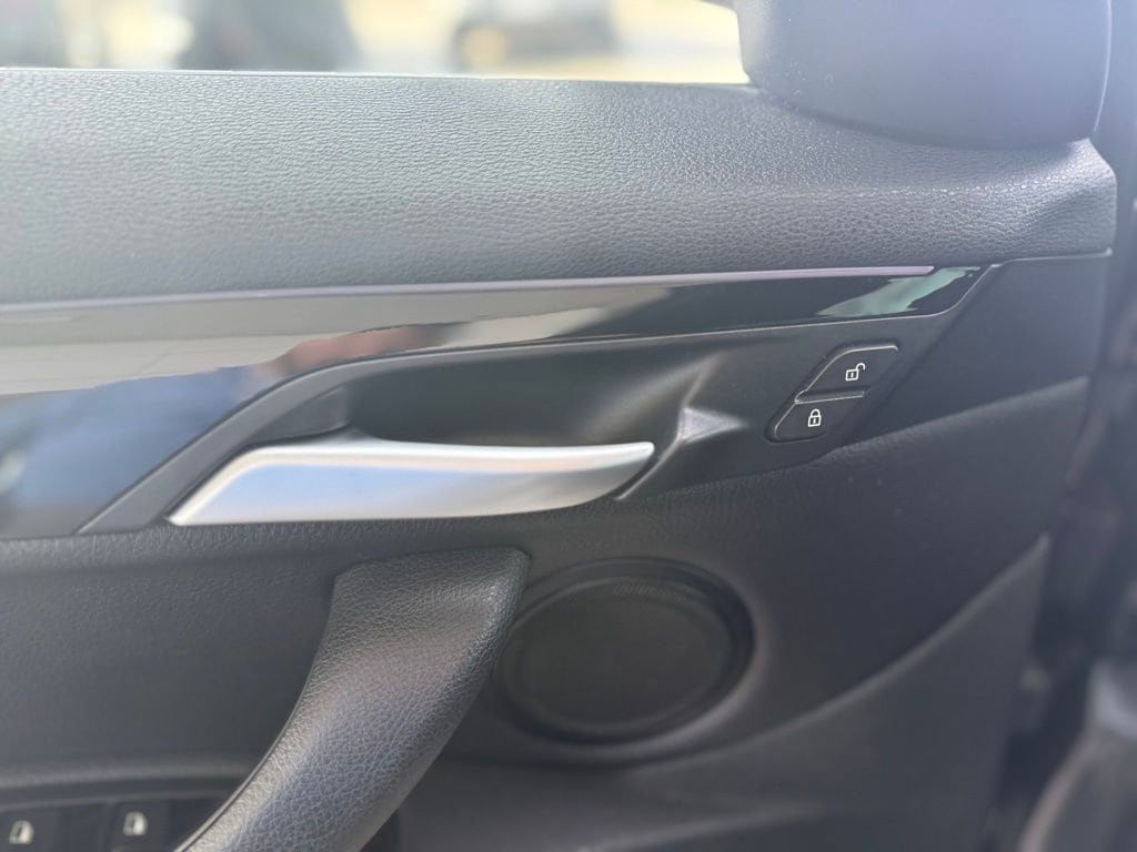 2021 BMW X1 sDrive28i photo 6