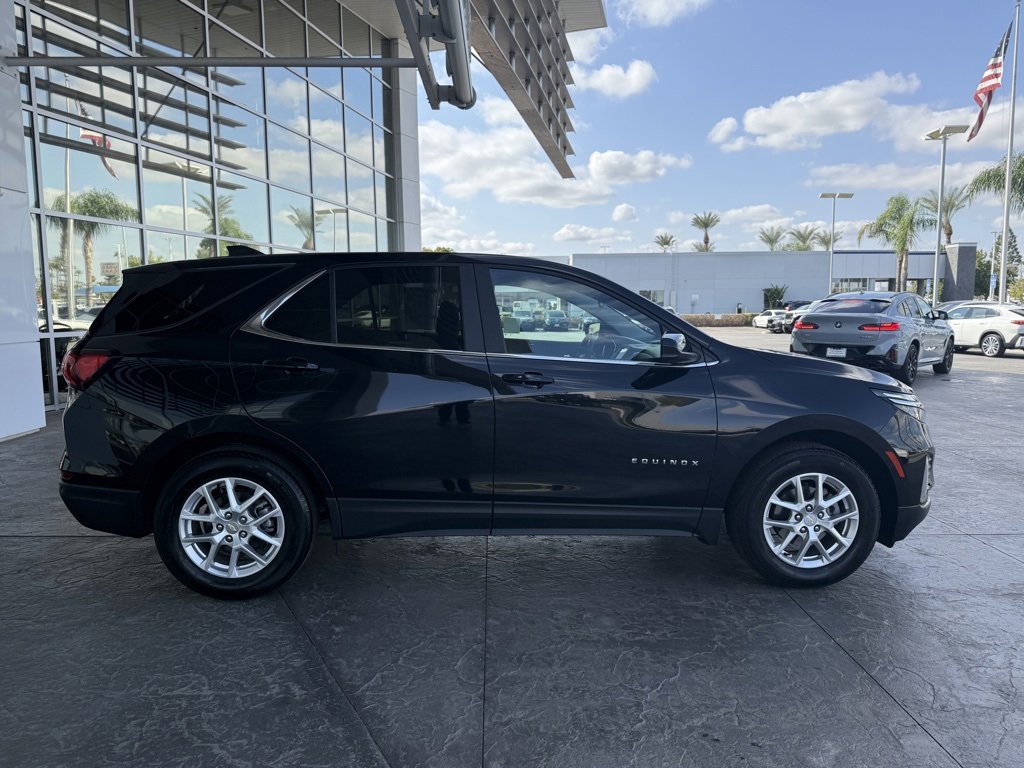 2023 Chevrolet Equinox LT photo 3