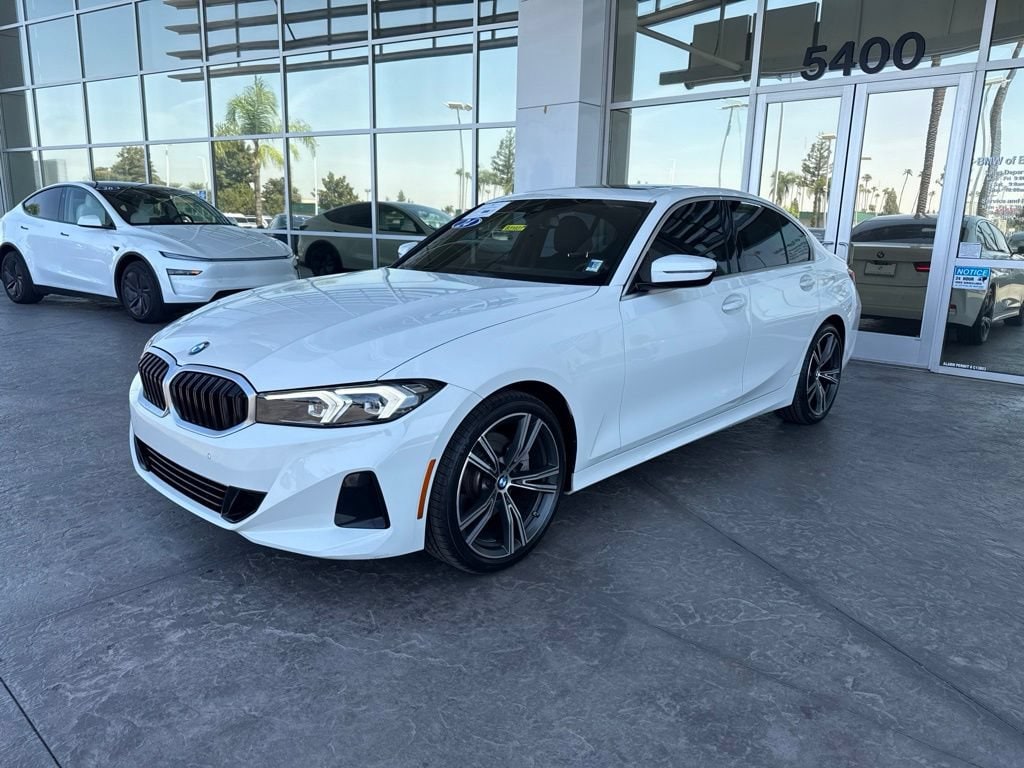 2024 BMW 330i Sedan 