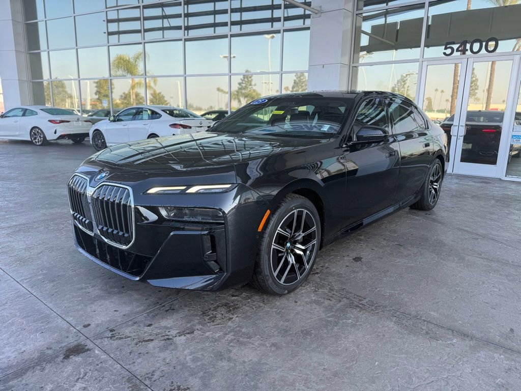 2023 BMW 7 Series 760i xDrive's photo