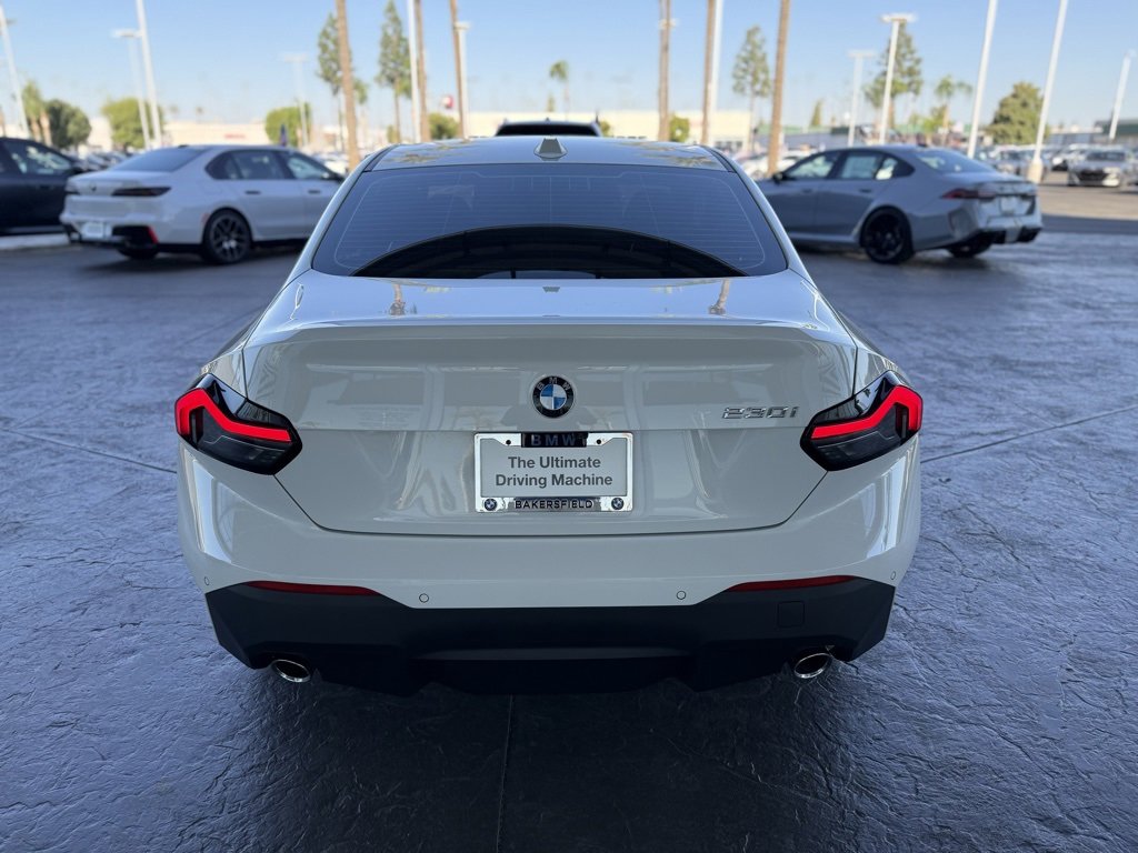 2025 Bmw 230i photo 4