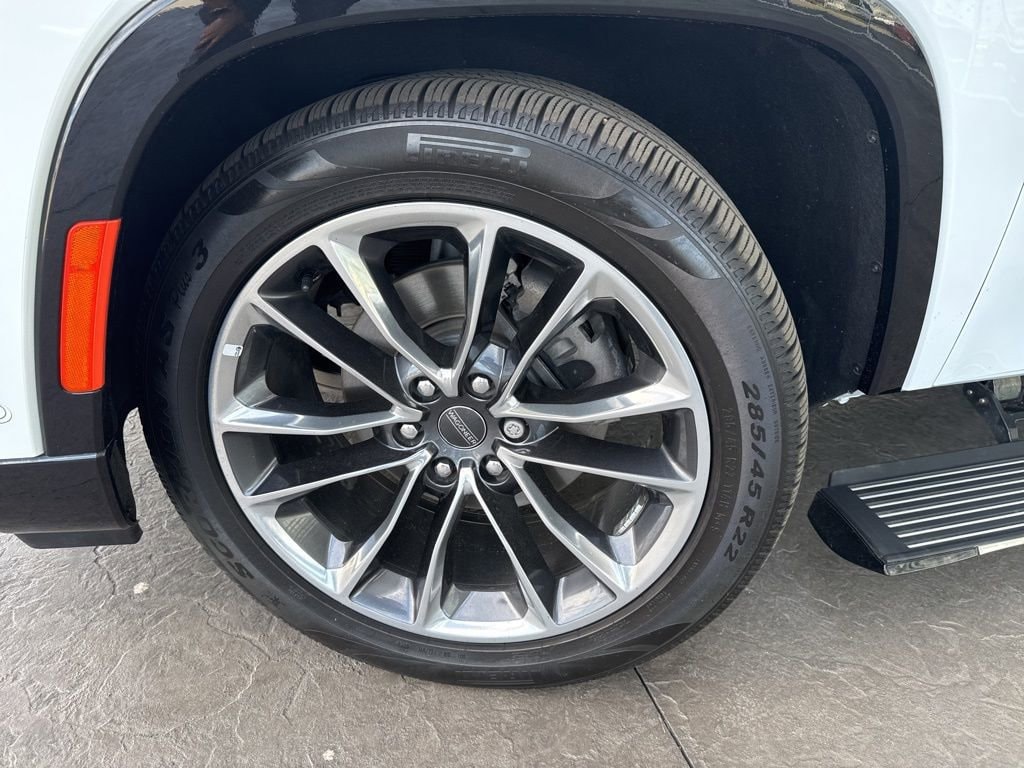 2024 Jeep Wagoneer L Series III photo 4