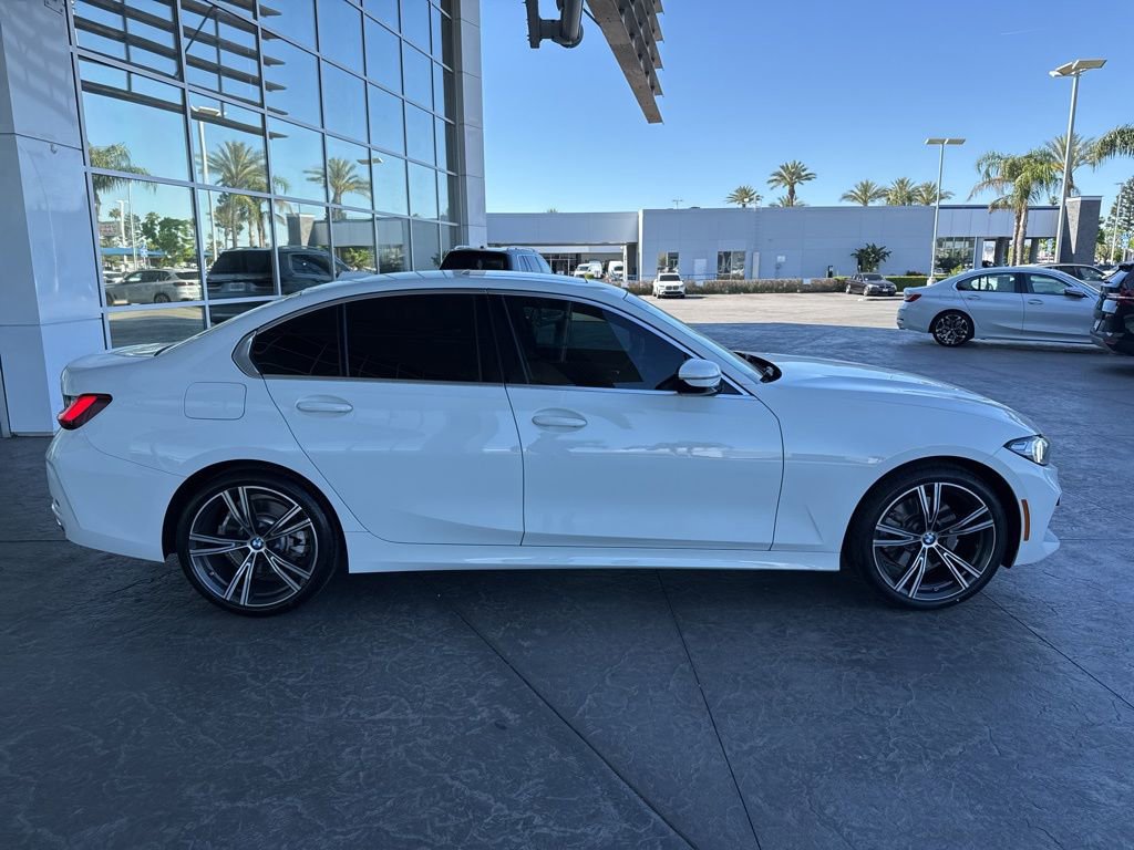 2024 BMW 330i 330i photo 3