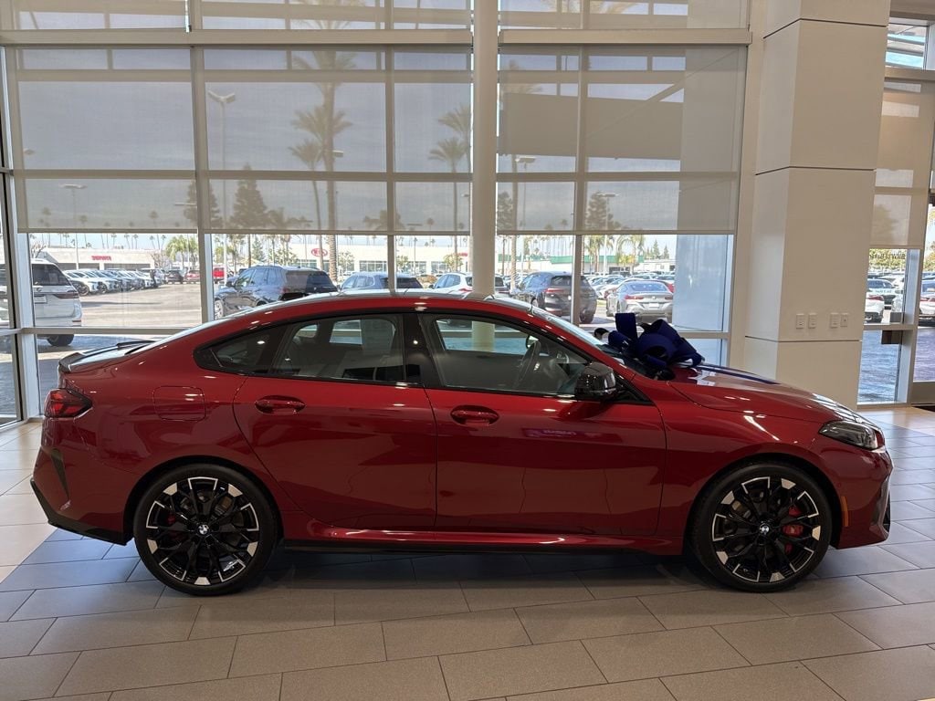 2025 BMW M235i M235 xDrive photo 3