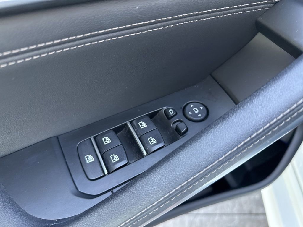 2023 BMW X6 xDrive40i photo 3