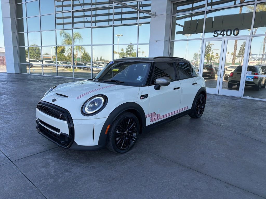2023 MINI Hardtop Cooper S's photo