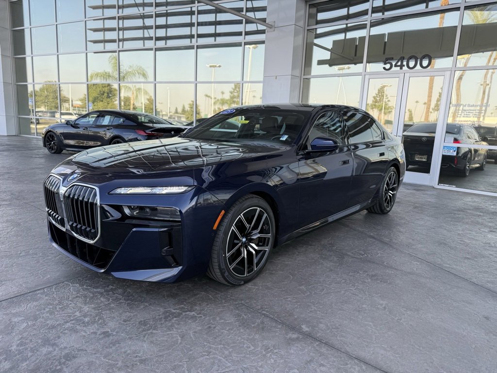 2023 BMW 7 Series 760i's photo