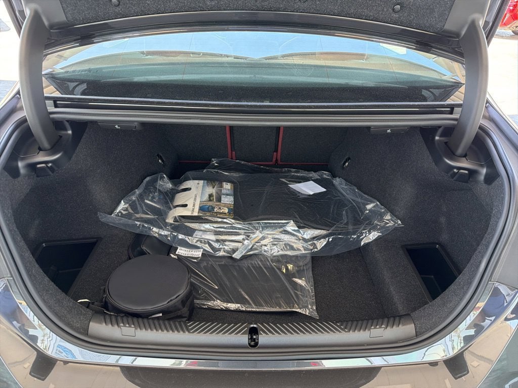 2026 BMW 5 Series 530i - Photo 21