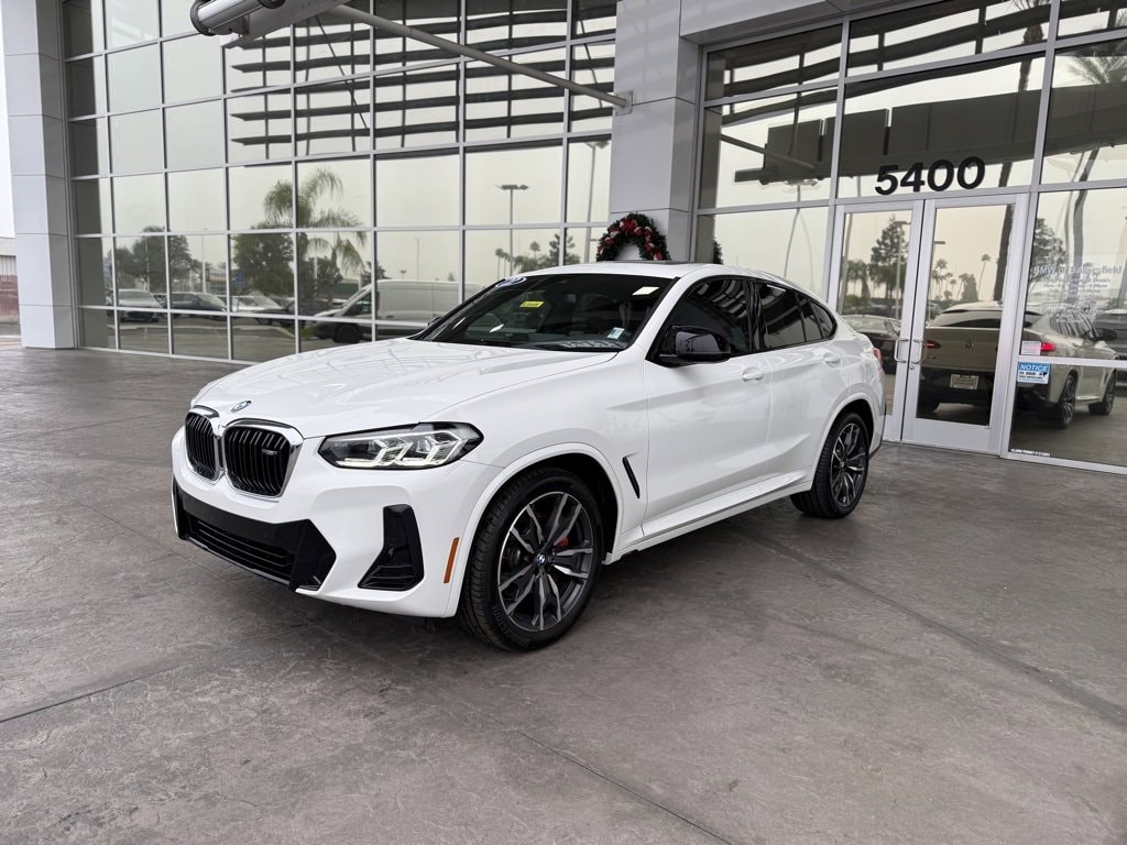 2022 BMW X4 M40i's photo