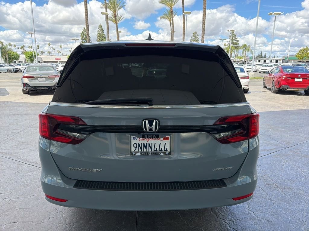 2024 Honda Odyssey Sport photo 4