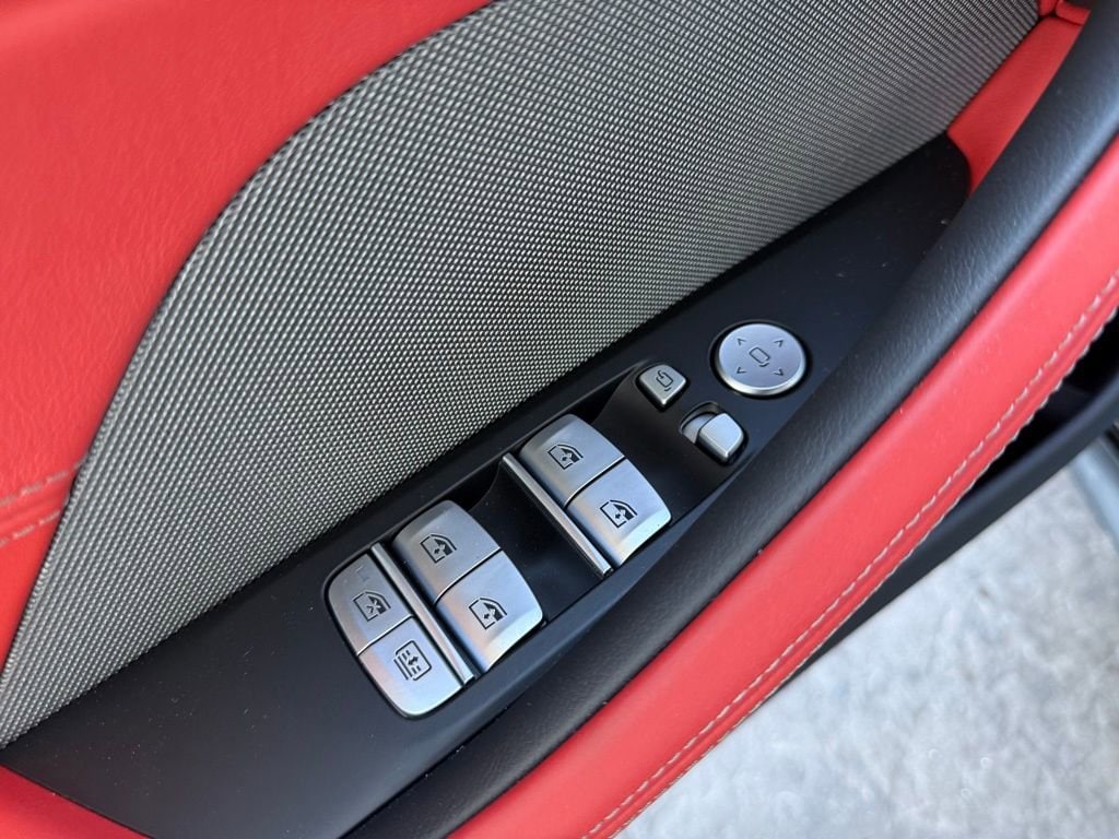 2026 BMW 8 Series 840i - Photo 7