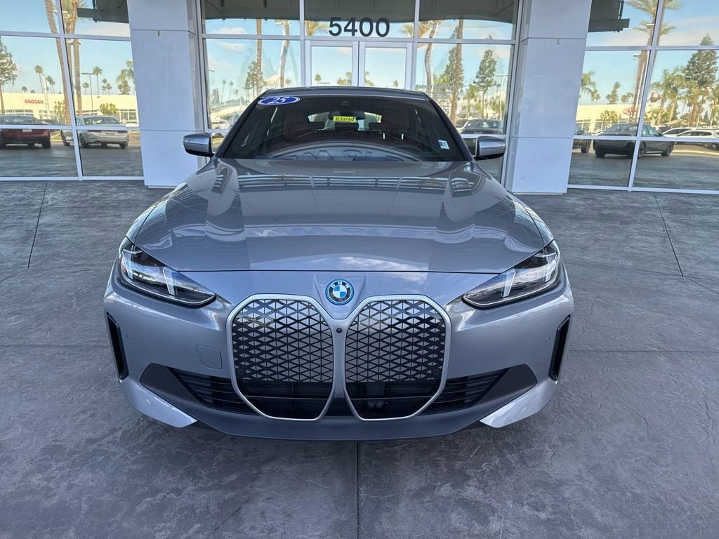 2025 BMW i4 eDrive40 photo 2