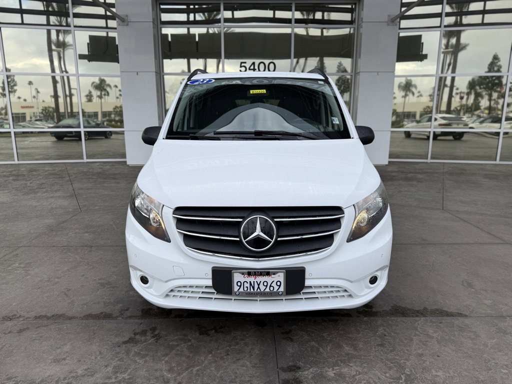 2023 Mercedes Benz Metris photo 2