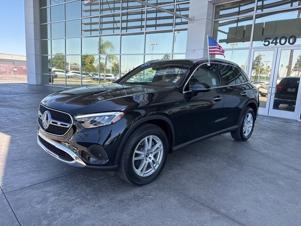 2025 Mercedes-Benz GLC GLC 300's photo