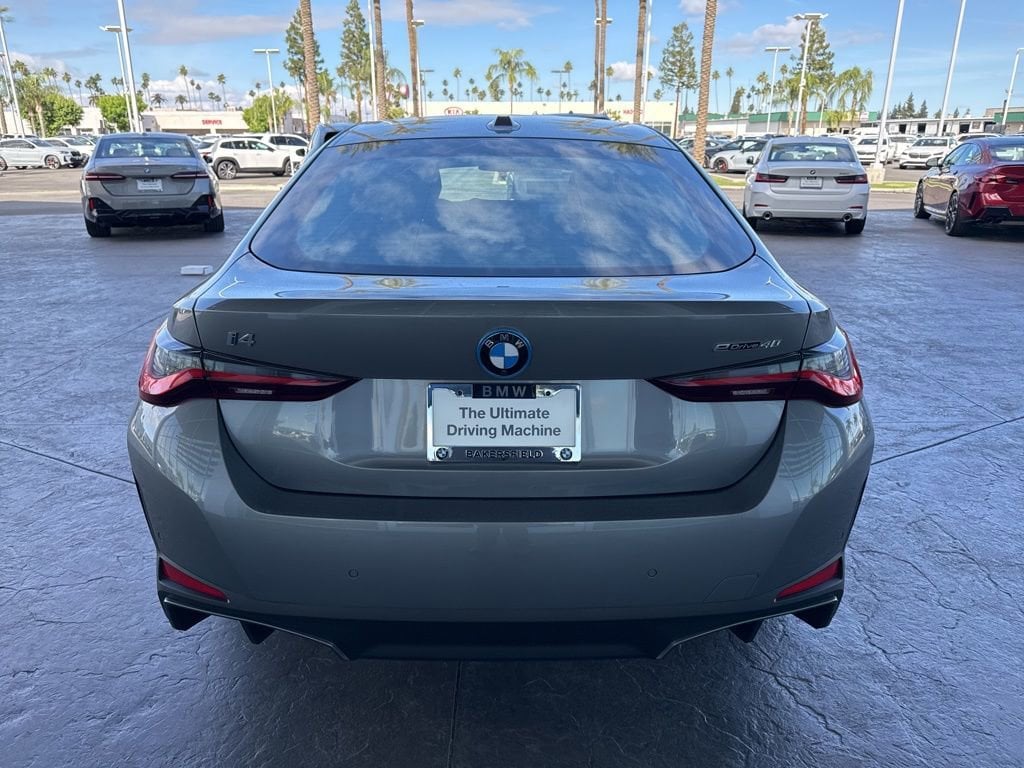 2025 BMW i4 eDrive40 photo 4