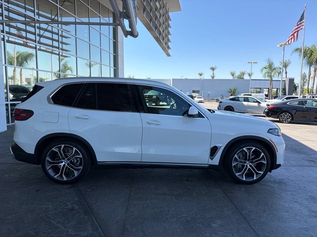 New 2026 BMW X5 xDrive50e SUV