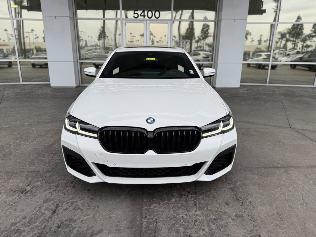 2023 Bmw 540i Sedan photo 2