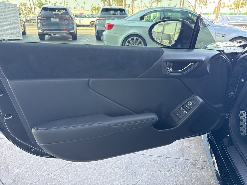 2025 Subaru BRZ tS - Photo 7