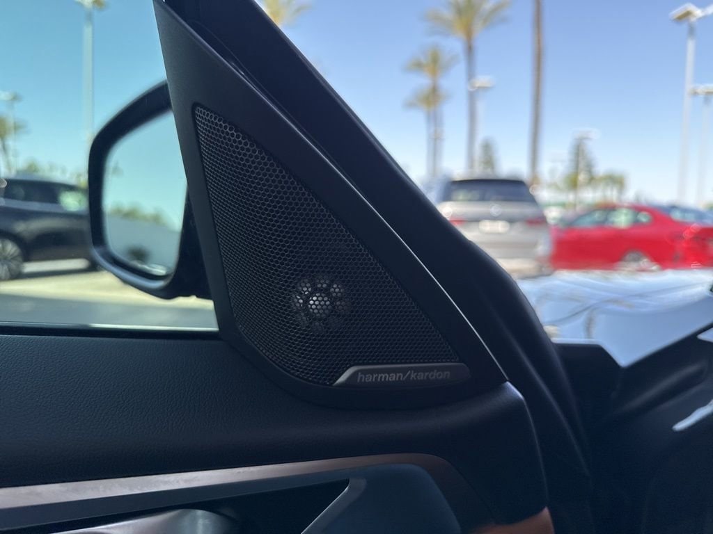 2023 BMW i4 eDrive35 photo 6