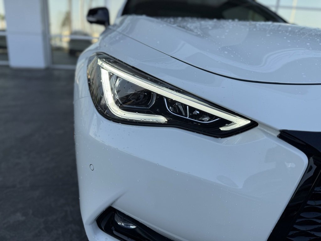 2022 Infiniti Q60 Red Sport 400 photo 3