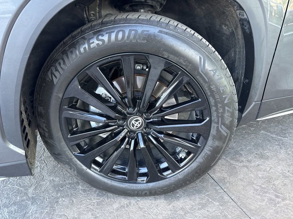 2023 Toyota Highlander XSE photo 4