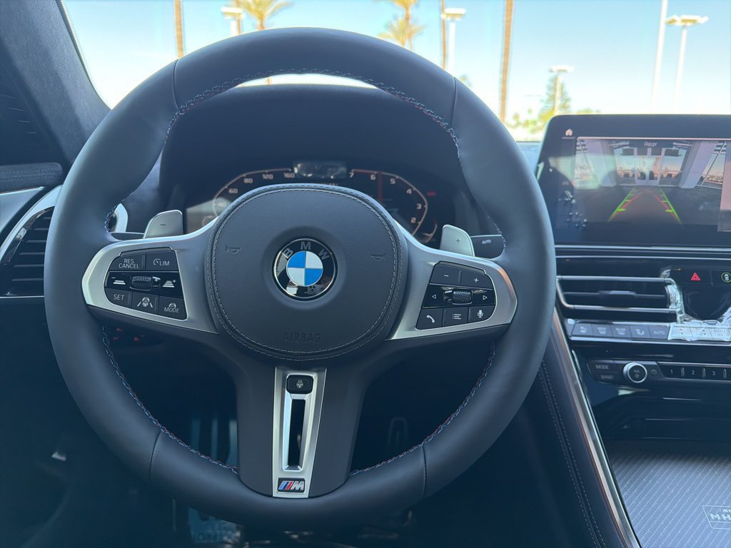2026 BMW 8 Series M850i - Photo 20