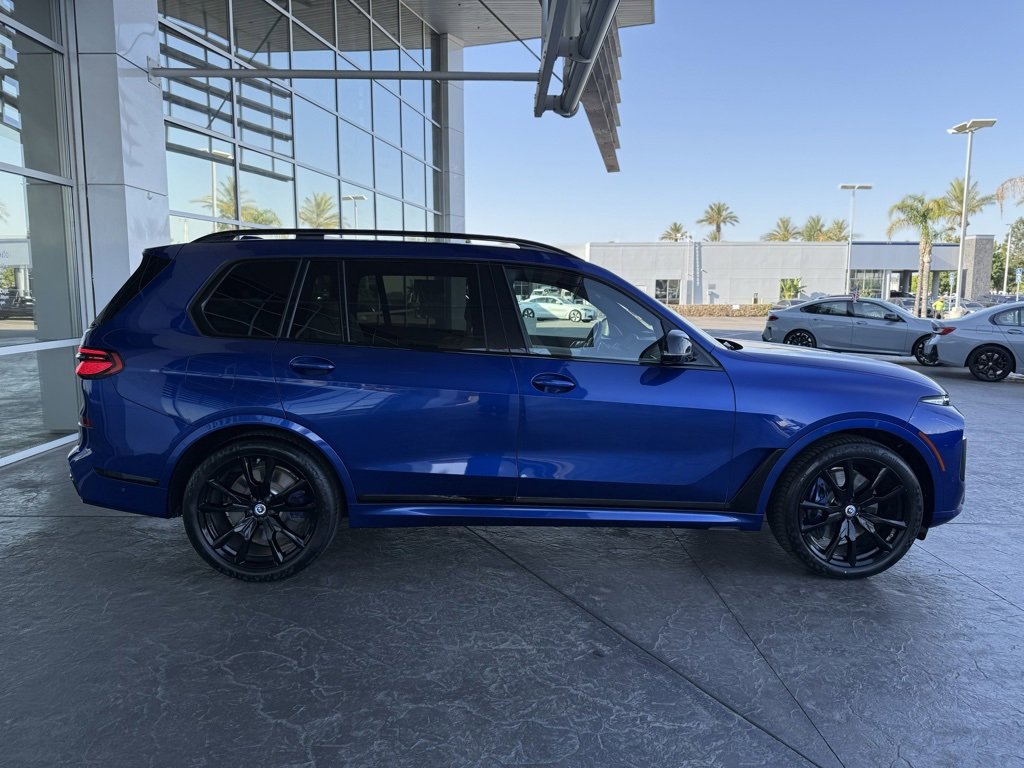 2023 Bmw X7 M60i photo 3