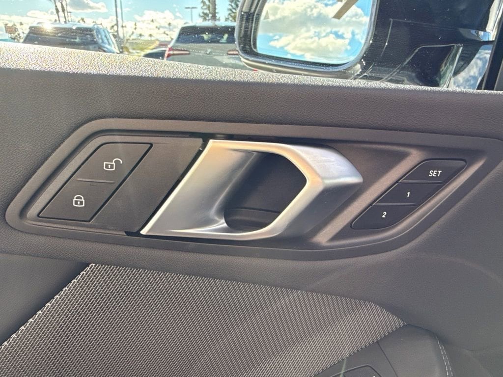 2025 BMW M235i M235 xDrive photo 5