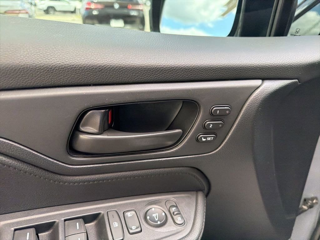 2024 Honda Odyssey Sport photo 6