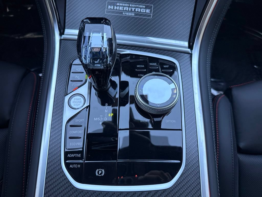 2026 BMW 8 Series M850i - Photo 16