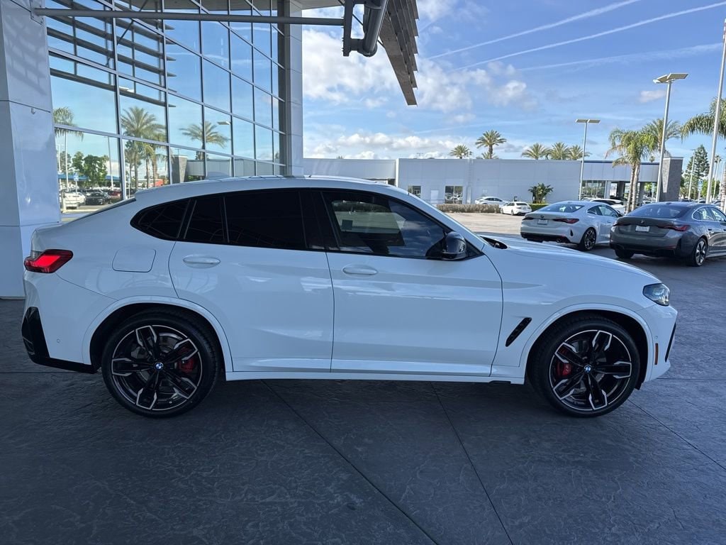 2023 BMW X4 M40i photo 3