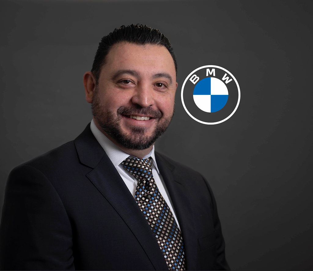 Staff member Jose Ramirez from ID_e5fe5cb52e3f