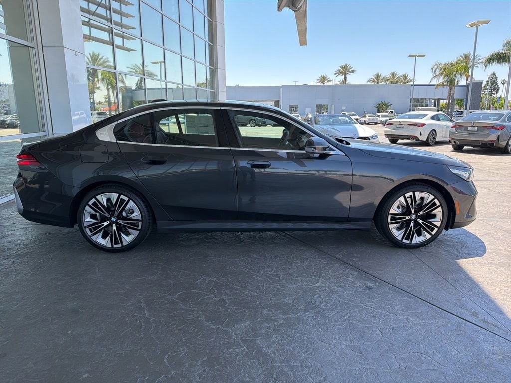 New 2026 BMW 5 Series 530i Sedan