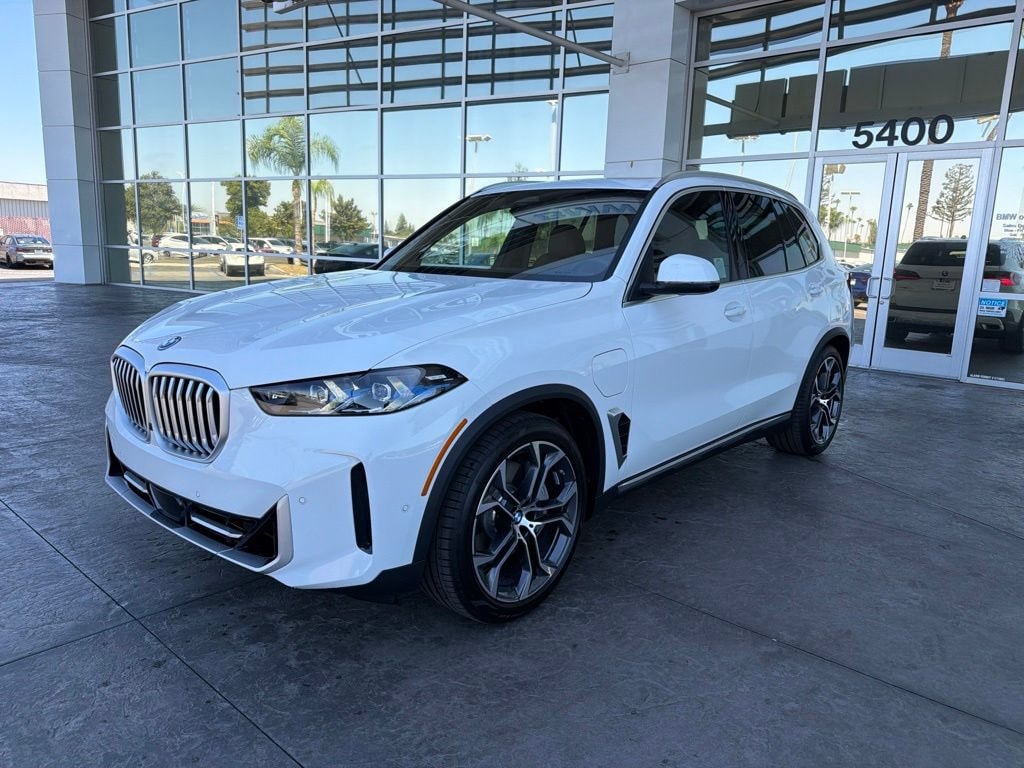 New 2026 BMW X5 xDrive50e SUV