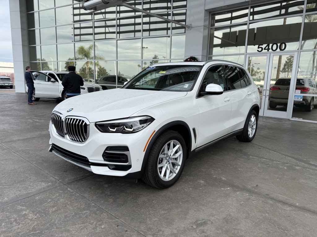 2023 BMW X5 40i's photo