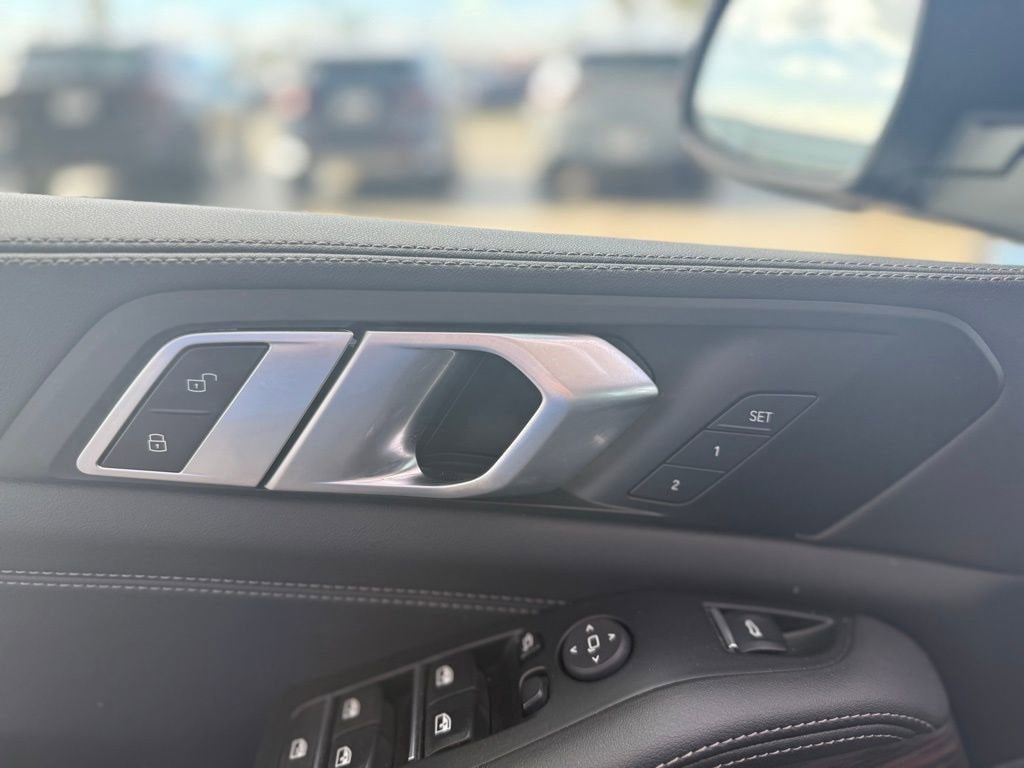 2024 BMW X5 PHEV xDrive50e photo 6