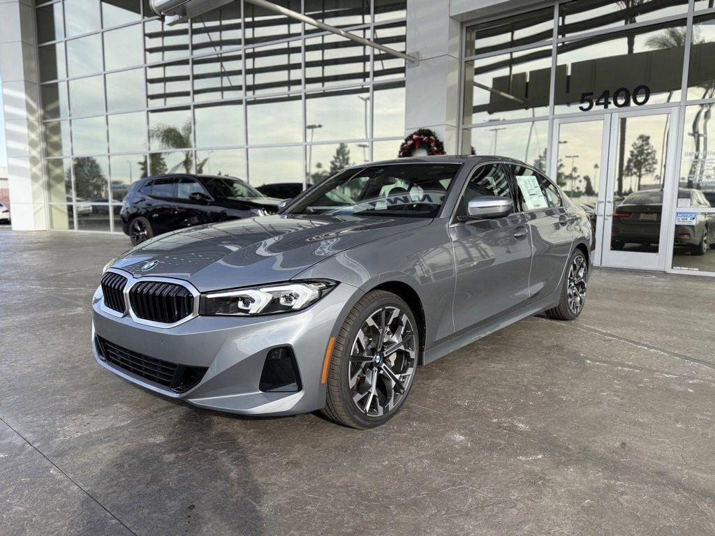 2026 BMW 3 Series 330i's photo