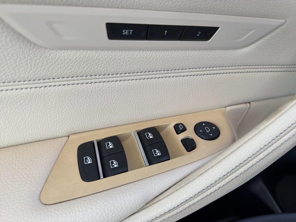 2019 BMW 540i 540i photo 6